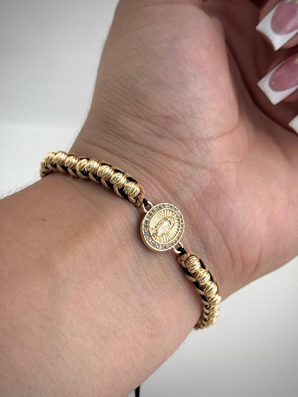 Manilla Viral + herraje virgen Circones blancos